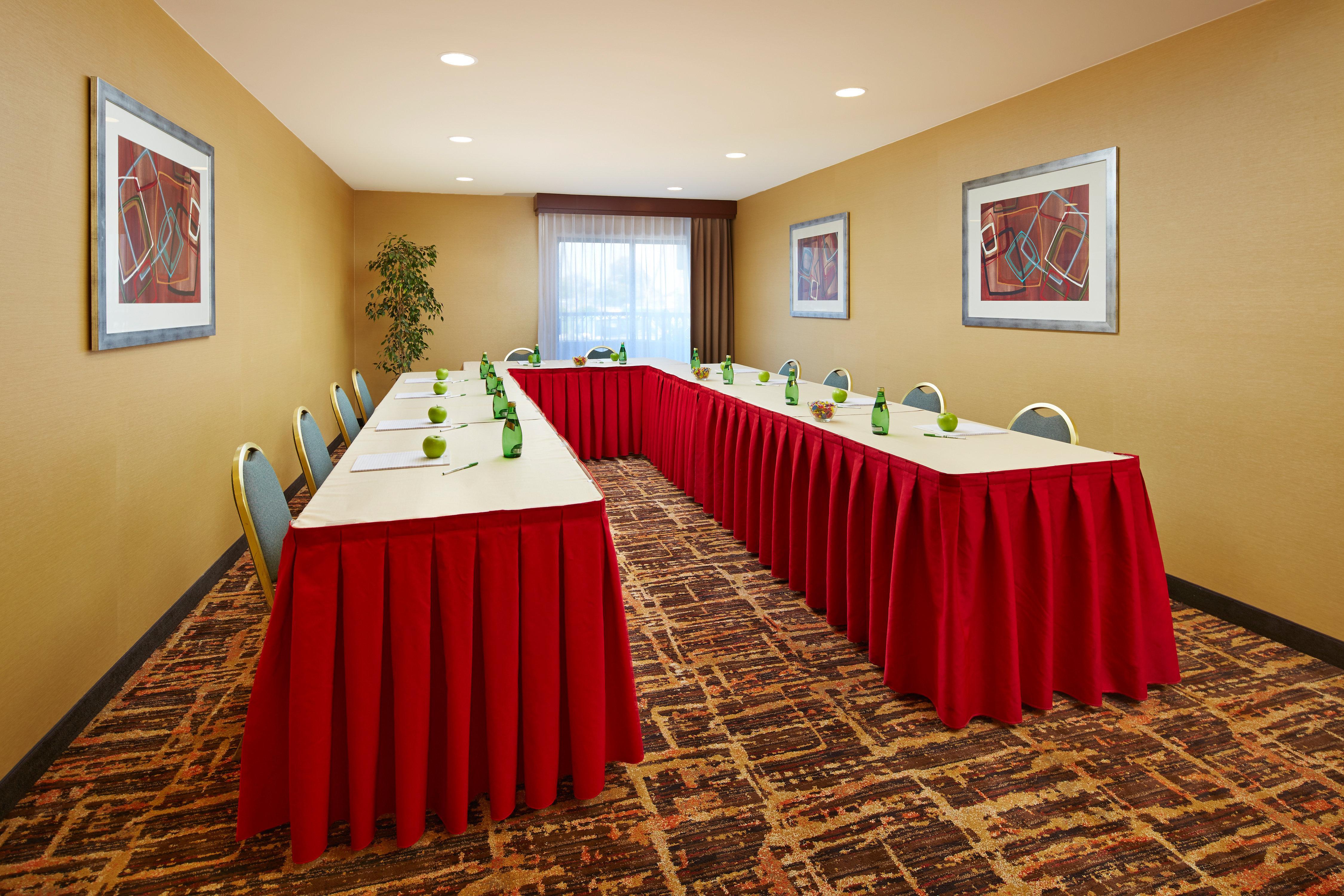 Holiday Inn & Suites Santa Maria By Ihg Exterior foto